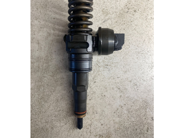 Форсунка 07Z130073F, 07Z130073D    Volkswagen Phaeton   