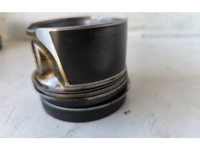 Píst 79L98   Volkswagen Caddy     