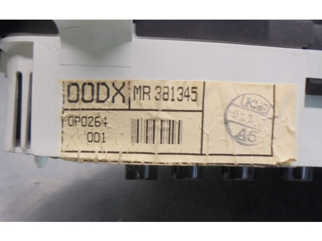 Панель приборов MR381345 Mitsubishi Carisma