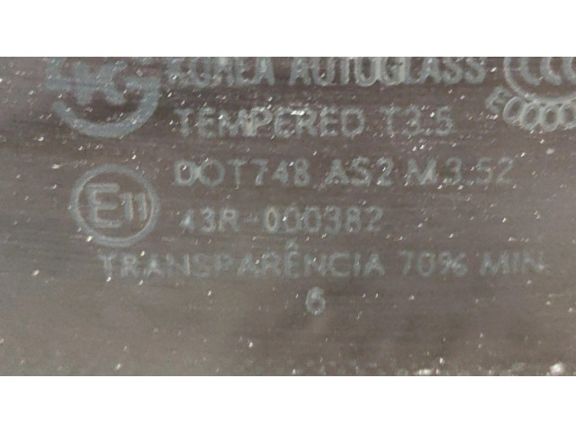 Заднее стекло