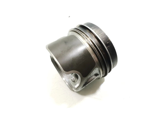 Píst Audi A3 S3 8V CRLB