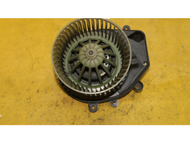 Вентилятор печки    8D1820021   Volkswagen PASSAT B4
