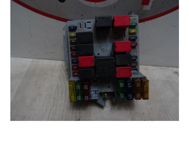 Блок предохранителей 51795926, 51795926 Fiat Idea