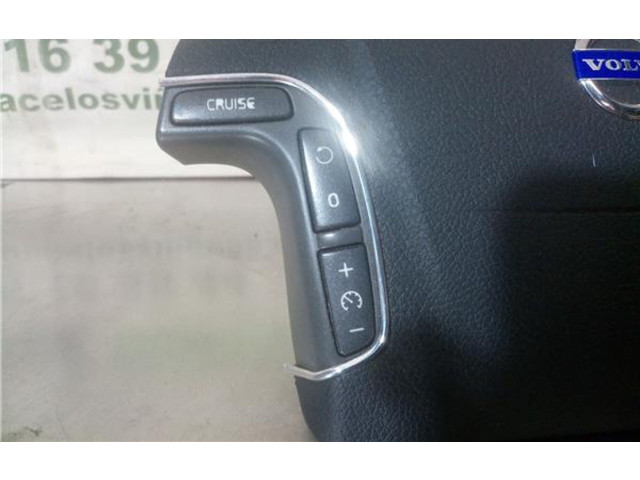 Подушка безопасности водителя D5252T, 32332168 Volvo V70