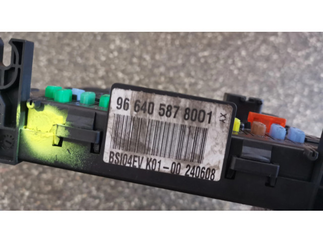   Pojistková skříňka 9664058780   Citroen Berlingo 2011