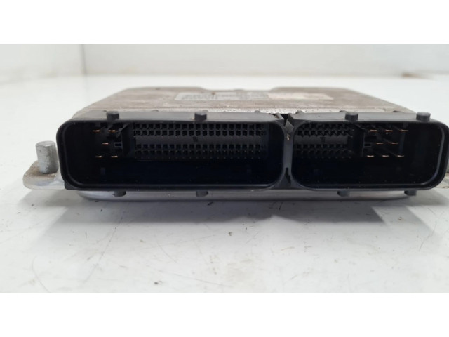 Блок управления двигателя 038906019NN, 0281012391 Volkswagen New Beetle