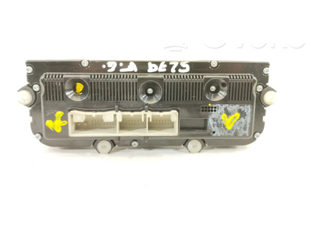 Блок управления климат-контролем    Volkswagen Passat Alltrack