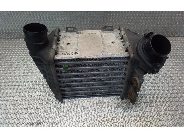 Интеркулер 1H0145805B Volkswagen Golf III