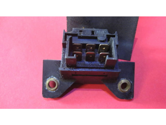 Ручка стеклоочистителей 1363016, 01837727 Volvo 740