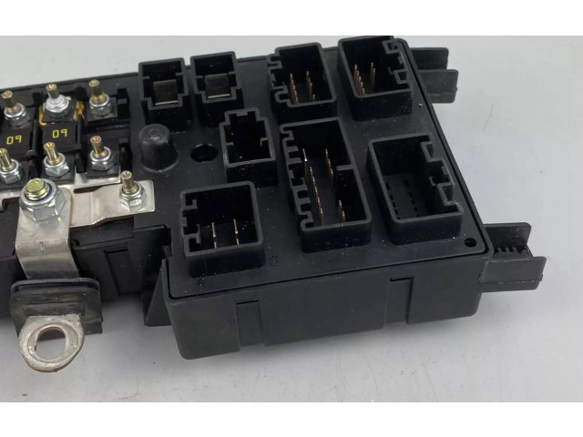 Блок предохранителей 8678449, 518829015 Volvo S80