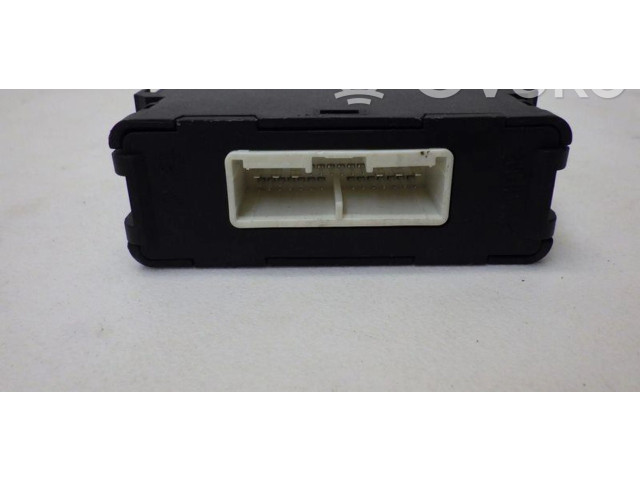 Блок управления коробкой передач 31686384 Volvo XC40