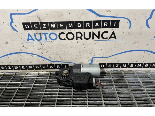 Моторчик заднего дворника Land Rover Freelander 2 - LR2