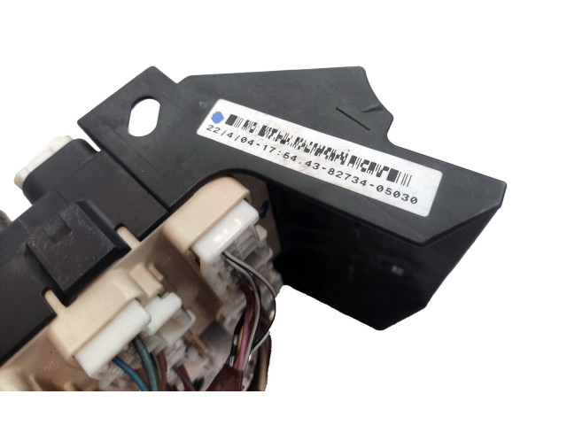 Блок предохранителей  82734-05030   Toyota Corolla Verso AR10    