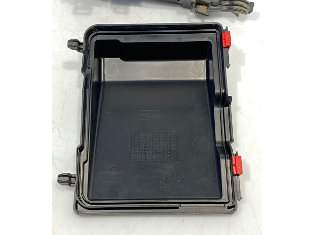 Pojistková skříňka 9804681980 Toyota Proace 2017