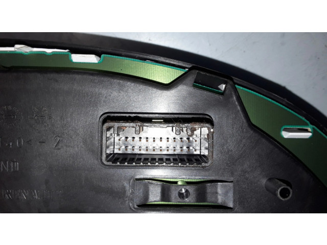 Панель приборов    Dacia Logan II       