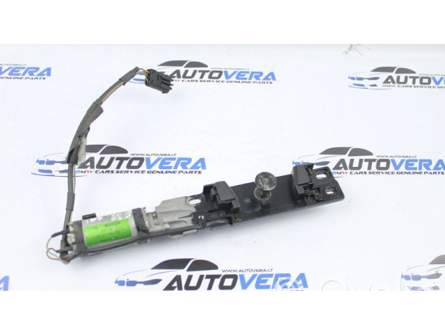 Zámek zadních dveří 8352202, 0390201300 BMW 7 E38 1999