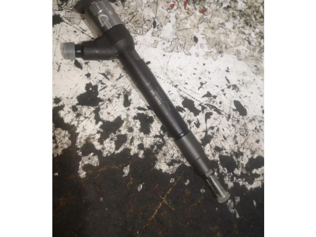 Vstřikovač 55570012 Opel Zafira C