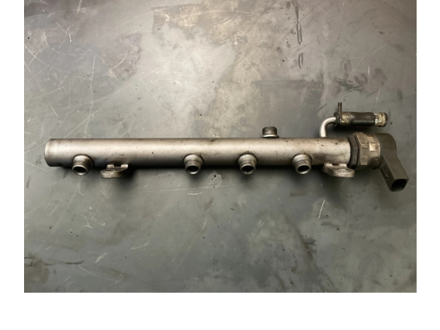 Vstřikovací lišta A6420702495 Mercedes-Benz R W251