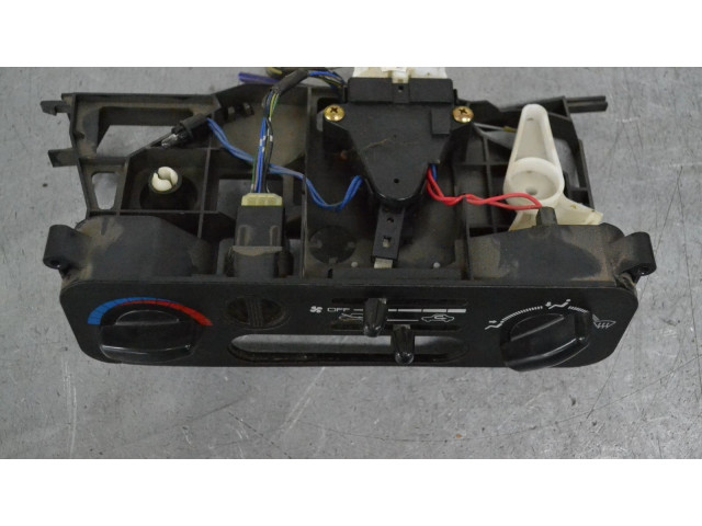 Блок управления климат-контролем    Mitsubishi L200