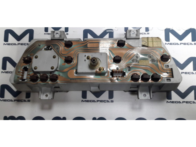 Přístrojová deska Nissan Sunny