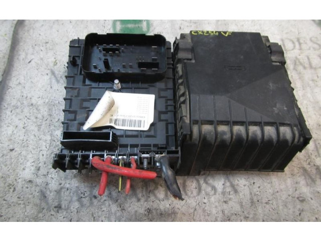 Pojistková skříňka Řídící jednotka BSM 1K0937125A   Volkswagen Caddy 2008