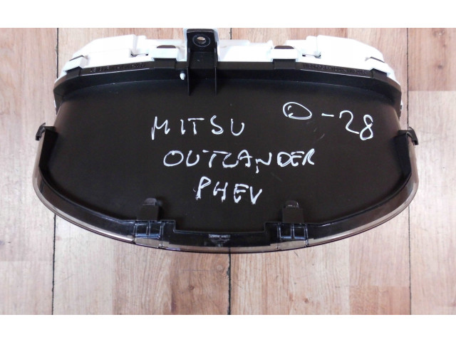 Панель приборов 8100CPHEV Mitsubishi Outlander