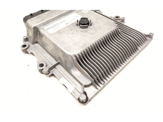 Блок управления двигателя 9834609880   Peugeot 2008 II