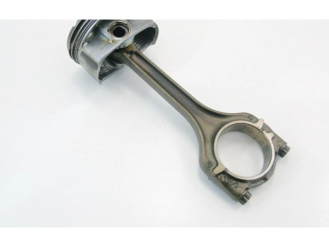  Поршень с шатуном  7493A  Skoda Fabia Mk3 (NJ)  