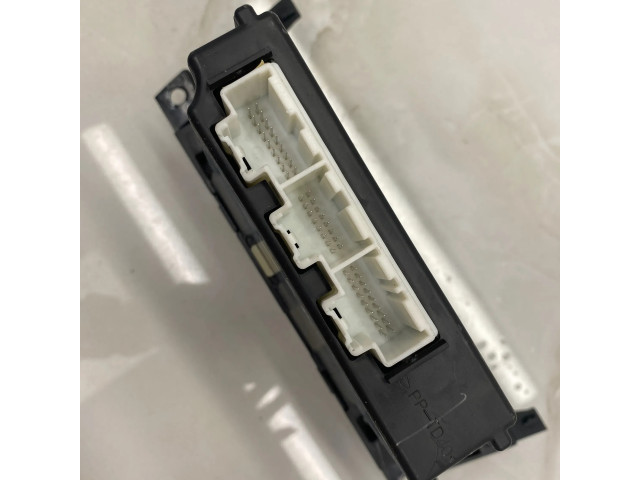 Блок управления климат-контролем 25855590, MX2370002511   Cadillac SRX