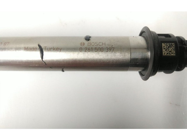 Vstřikovač Mercedes-Benz GLA W156 M133.980