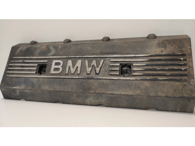 Крышка двигателя (отделка)