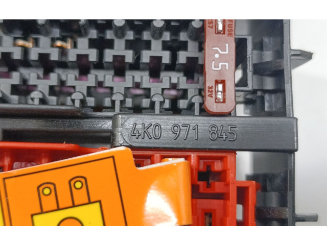 Блок предохранителей 4K0971845   Audi A6 S6 C8 4K    