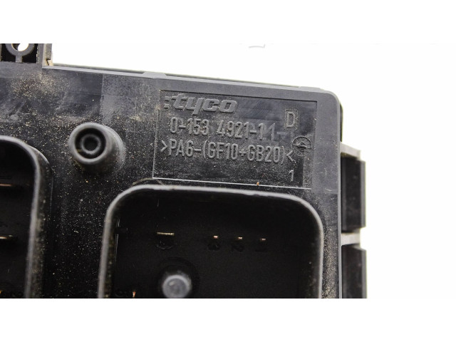 Pojistková skříňka 743381 Opel Zafira B 2006