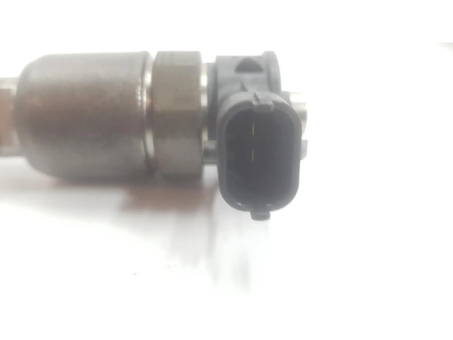Vstřikovač 338002A900, 1151CB Hyundai i30 pro naftový motor 1.6
