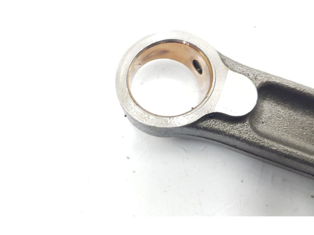 Шатун  7701475074    Dacia Dokker  1.5