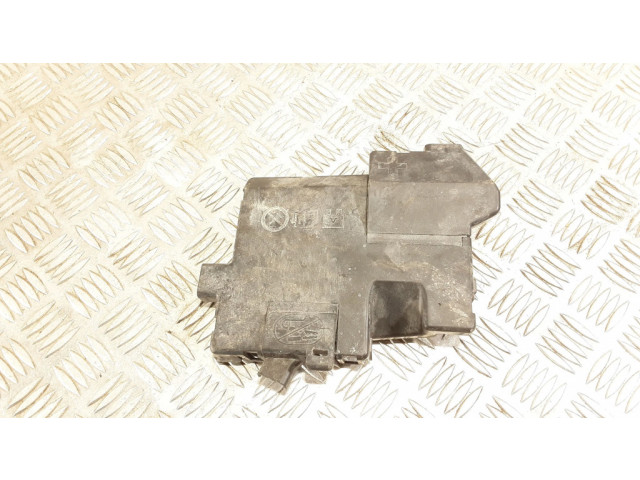 Крышка ящика аккумулятора