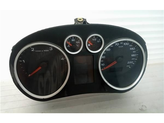 Панель приборов 8Z0920900F Audi A2