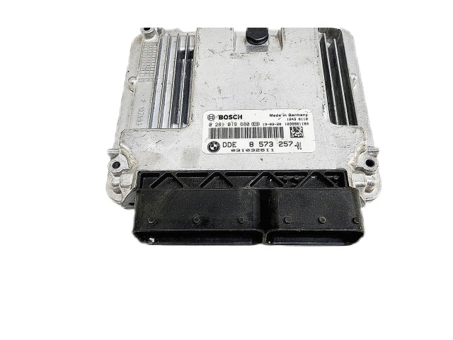 Řídící jednotka 8573257   BMW 5 F10 F11 2012