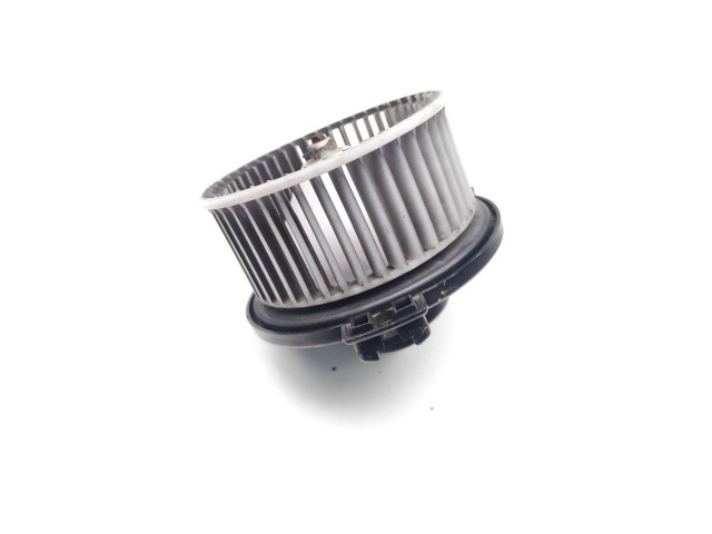 Вентилятор печки Mitsubishi Montero