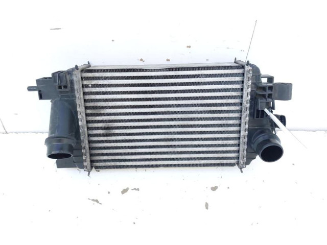 Интеркулер  13337687   Opel Meriva B 