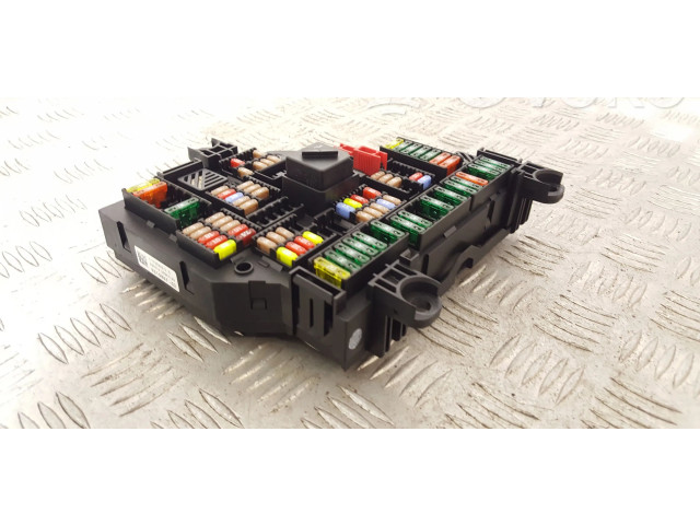 Pojistková skříňka 9210857 BMW 5 GT F07 2011