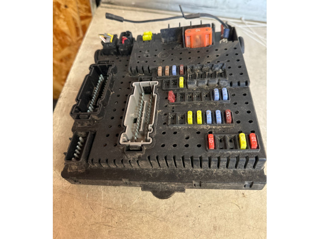 Блок предохранителей 28080156 Volvo XC90