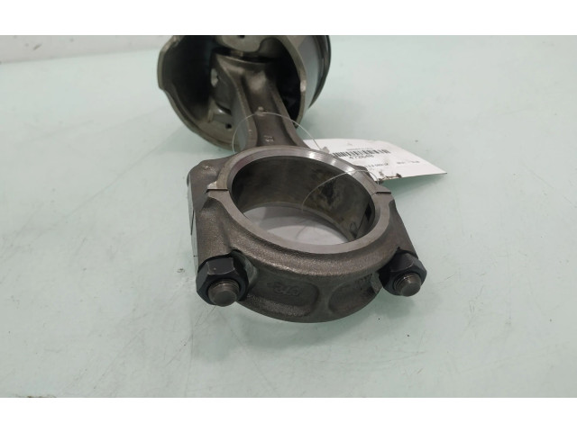 Píst C54   KIA Carnival  pro naftový motor 2.9  