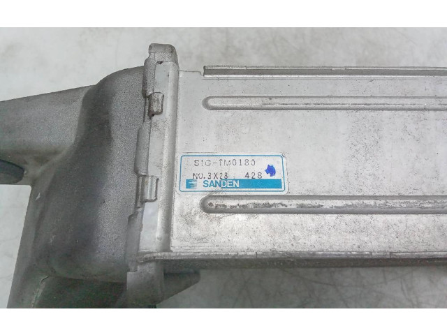 Интеркулер  SICTM0180   Subaru Forester SJ 