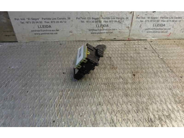 Ручка стеклоочистителей Hyundai Getz