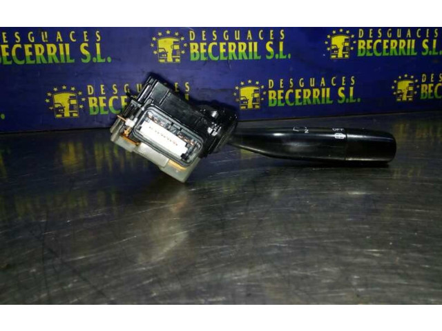 Ручка стеклоочистителей Mazda Premacy