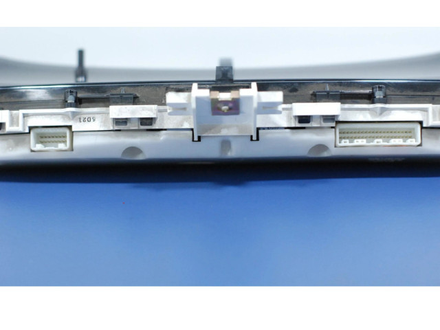 Блок предохранителей 8380013110, 8380013110   Toyota Corolla Verso E121    