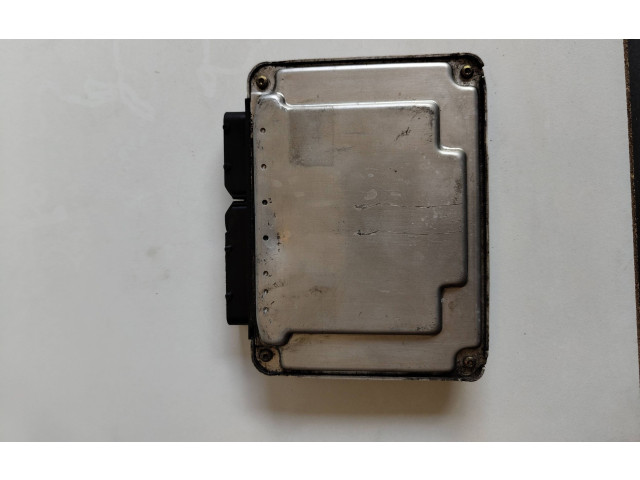 Řídící jednotka 038906012S Volkswagen PASSAT B6 2017