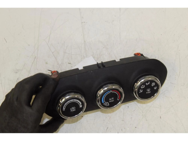 Блок управления климат-контролем    Jeep Renegade