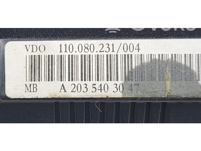 Přístrojová deska Mercedes-Benz C W203 2008 A2035403047